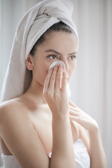 Difference between Toner And Makeup Remover
